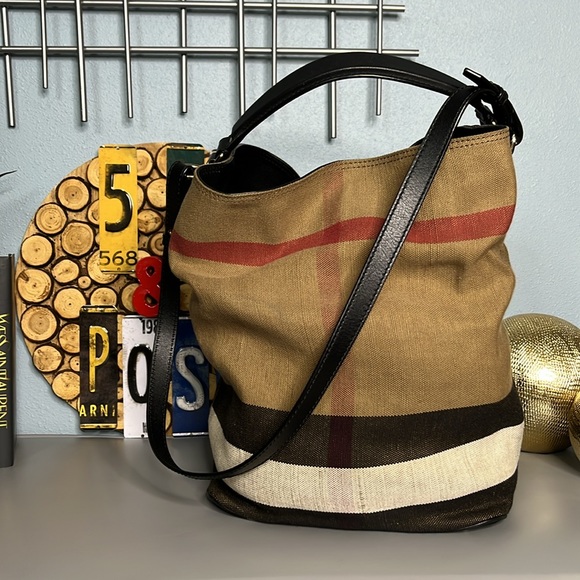 Burberry Canvas Mega Check Medium Ashby - Picture 2 of 10